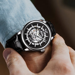 Destaca en la oscuridad con estilo: Reloj mecánico deportivo de hombre luminoso, impermeable y ahuecado | envío rápido