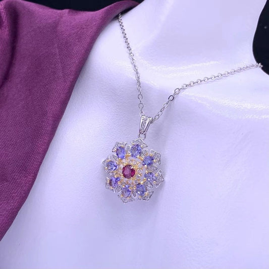 Exclusivo Collar de Plata 925 con Incrustaciones de Diamantes y Colgante de Tanzanita Natural
