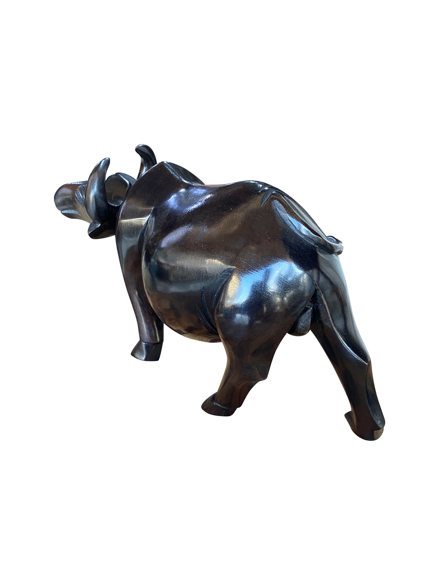 Buffalo Spirit – Handgeschnitzte Ebenholz-Skulptur | Sinnbild für Kraft & Standhaftigkeit (42 × 13 × 20 cm)