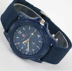 Reloj militar trenzado de nailon.