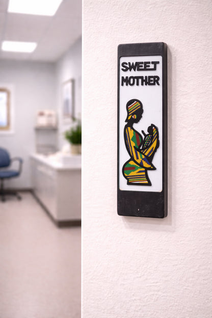 Sweet Mother Handgefertigte Wandkunst aus Ghana auf Ebenholz