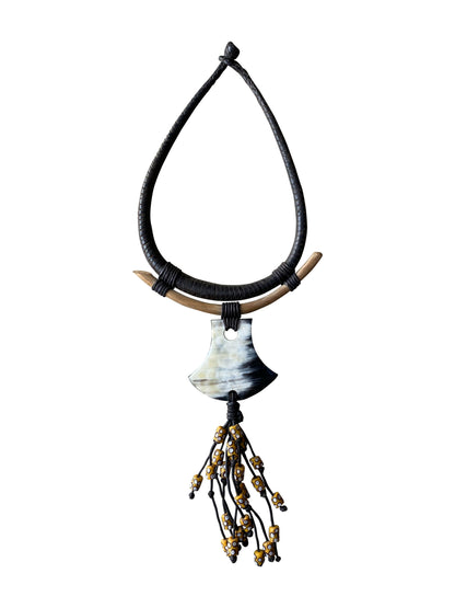 Tradition meets design – an African necklace made of leather and horn