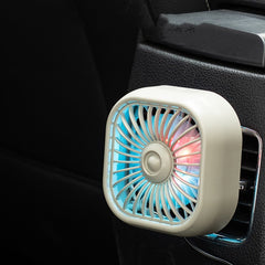 Ventilador de coche Salida de aire USB Ventilador pequeño Suministros de coche Pequeño ventilador eléctrico