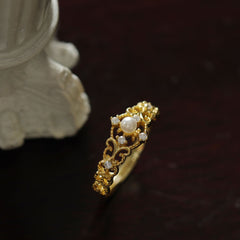 Anillo Dorado Vintage: Tesoro del Pasado para la Elegancia Actual