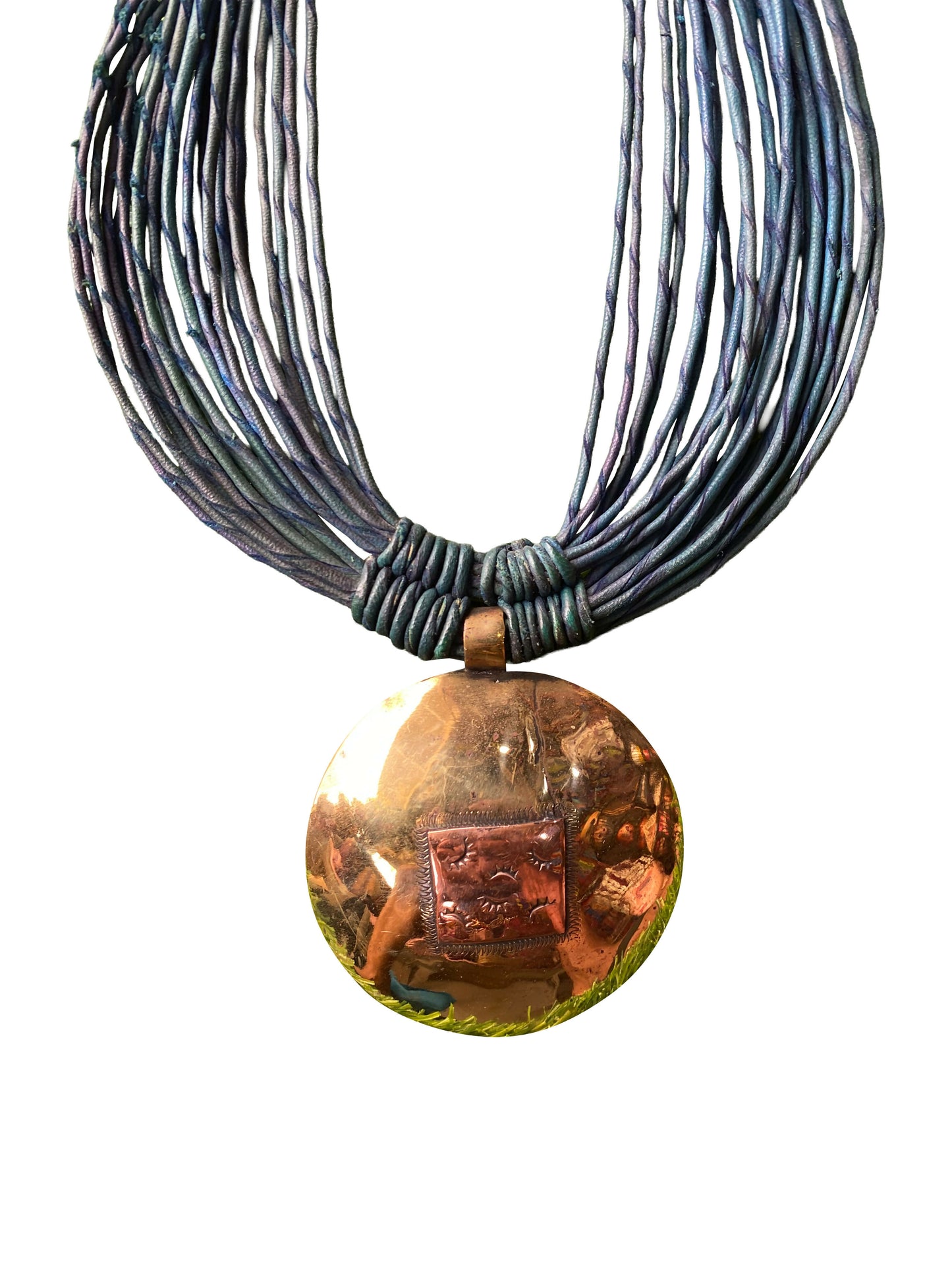 "Power Circle" Markante Bronze-Kette mit handverarbeiteten Ledersträngen