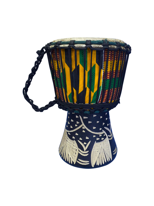 Heartbeat of Ghana“ Handgefertigte Djembe aus Tweneboa-Holz mit Kente-Stoff & Ziegenfell