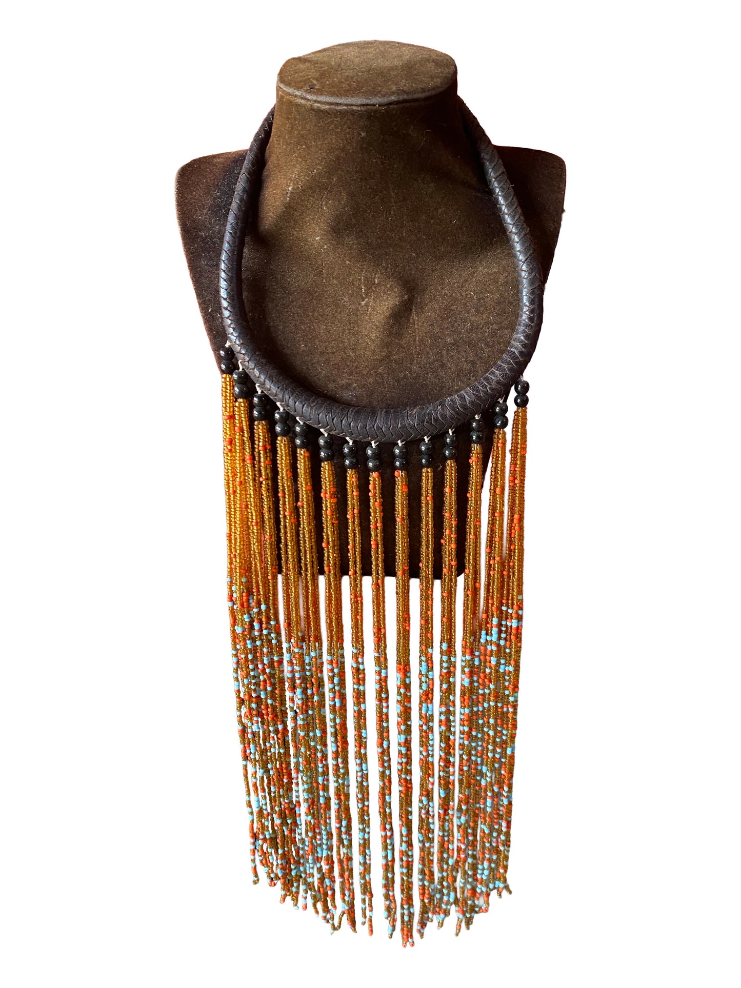 Boho Statement-Halskette mit geflochtenem Leder und mehrfarbiger Perlenfranse