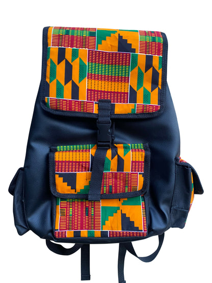 Sac à dos Kente Journey – Fait main en cuir et coton | 40 x 40 x 20 cm | Quand tradition et modernité se rencontrent
