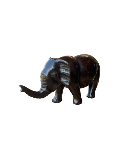 Eleganter Elefant mit erhobenem Rüssel – Handgeschnitztes Ebenholz aus Ghana | Glücksbringer & Deko-Unikat (24 × 8 × 12 cm)