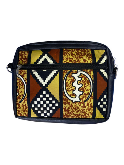 Handgefertigte Umhängetasche aus Ghana Traditionelles Adinkra-Muster in Ocker, Braun & Schwarz (29 × 30 × 5 cm)