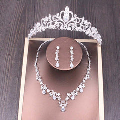 Set de Collar y Corona de Diamantes de Imitación para la Novia: Elegancia Radiante