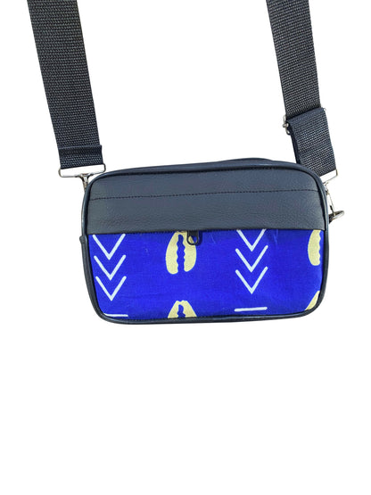 Handgefertigte Crossbody-Tasche aus Ghana Afro Muster in Blau & Weiß Leder & Baumwolle Unisex Schultertasche ca. 22 × 14 × 8 cm