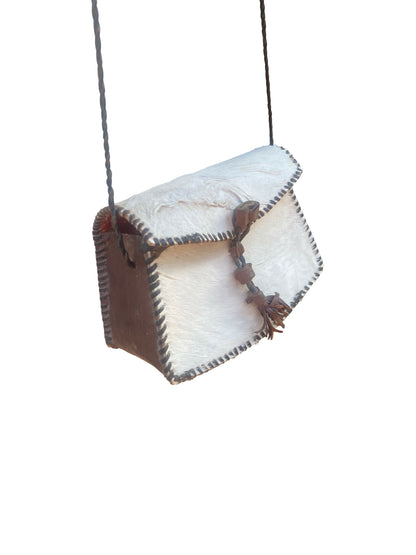Crossbody Bag aus Ziegenhaar & Leder – Ivory Brown (75 cm Band, 15×20×8 cm)