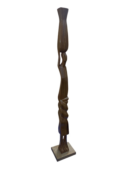 Skulpturaler Kerzenhalter „Woman“ aus Thickwood – Handgefertigte Holzfigur (63 × 10 cm)