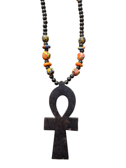 "Ankh Pendant" Handgefertigte Holzperlenkette aus Ghana