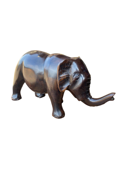 Eleganter Elefant mit erhobenem Rüssel – Handgeschnitztes Ebenholz aus Ghana | Glücksbringer & Deko-Unikat (24 × 8 × 12 cm)