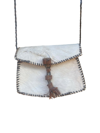 Crossbody Bag aus Ziegenhaar & Leder – Ivory Brown (75 cm Band, 15×20×8 cm)