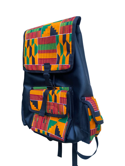 Sac à dos Kente Journey – Fait main en cuir et coton | 40 x 40 x 20 cm | Quand tradition et modernité se rencontrent