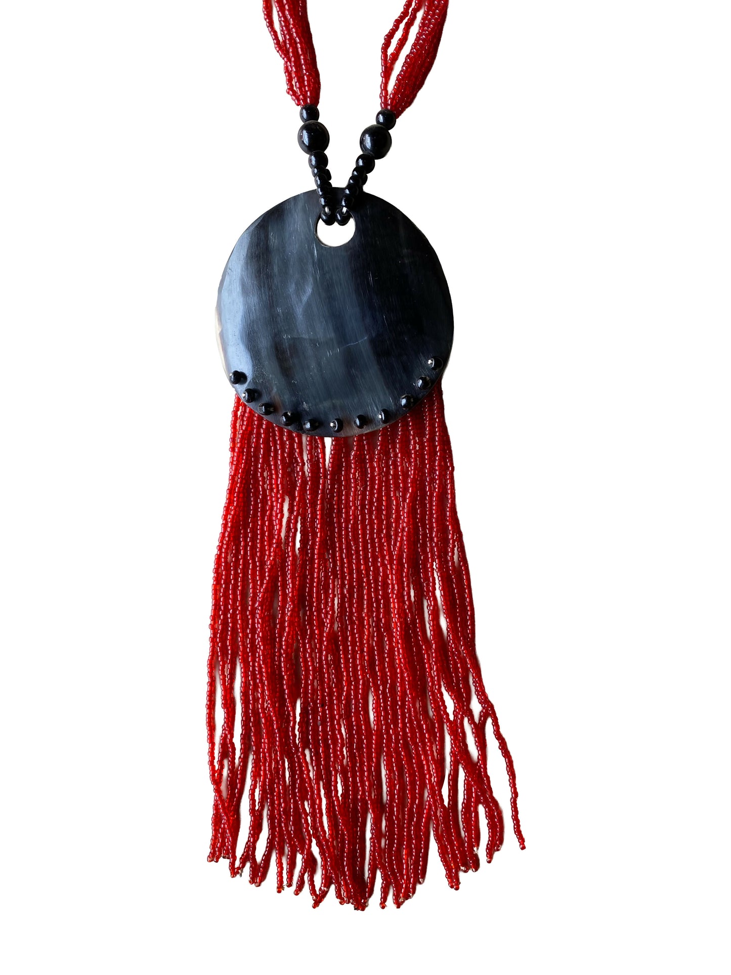 Rot schwarze Glas beads Halskette mit zentralem Horn Element