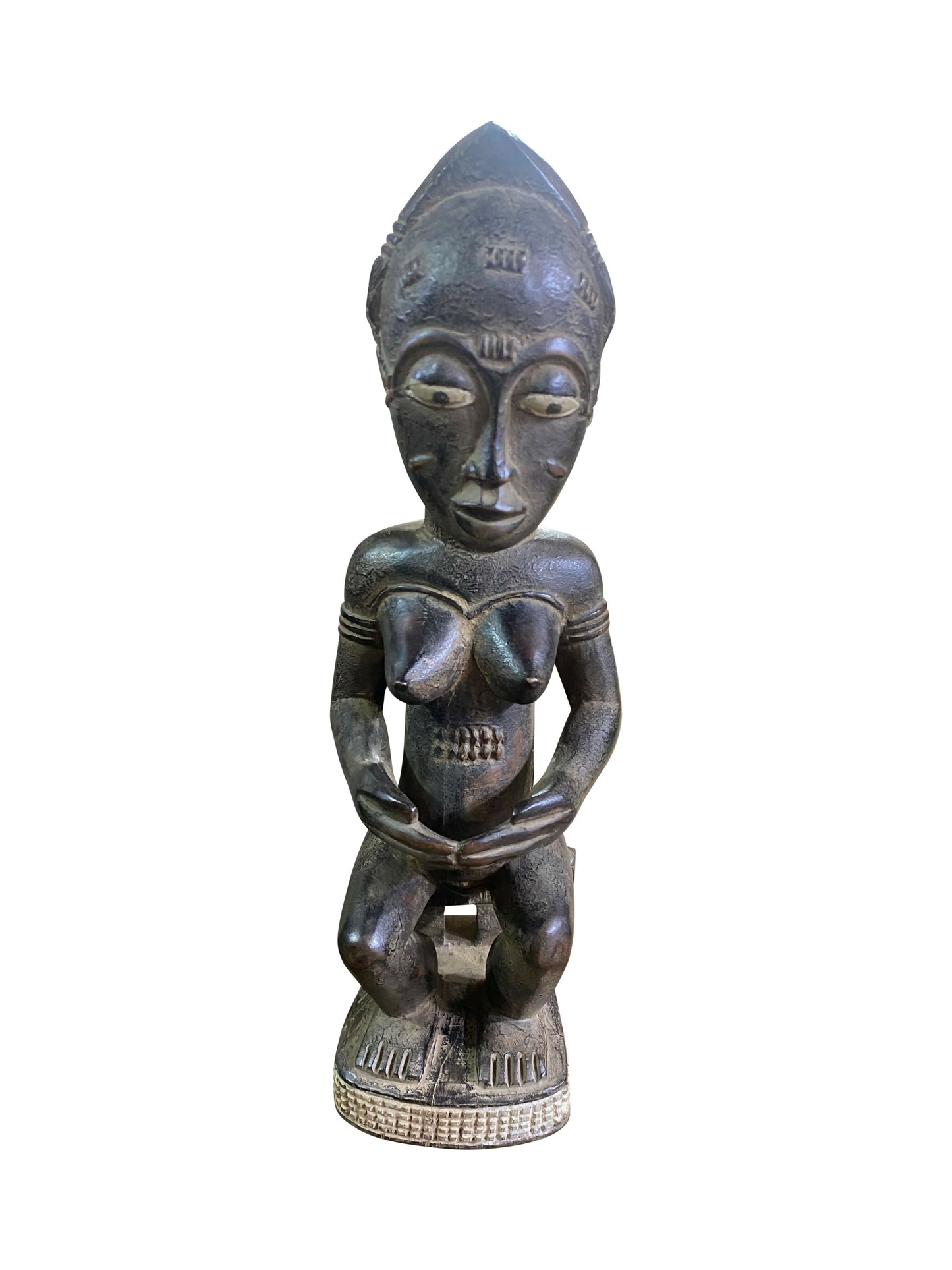 Ruhende Baule Frauenfigur – klassische Sitzskulptur aus Westafrika