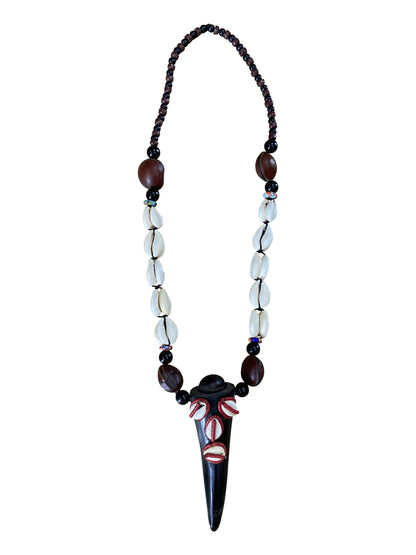Handgefertigte Ghana-Kette mit Hornanhänger & Cowrie-Muscheln Traditionelles 40cm Kunsthandwerk